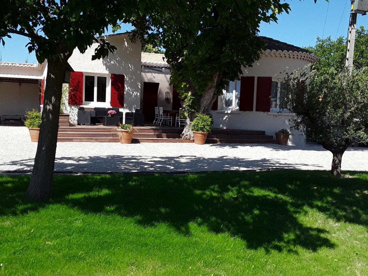 La Bonbonne En Provence Villa Travaillan Luaran gambar