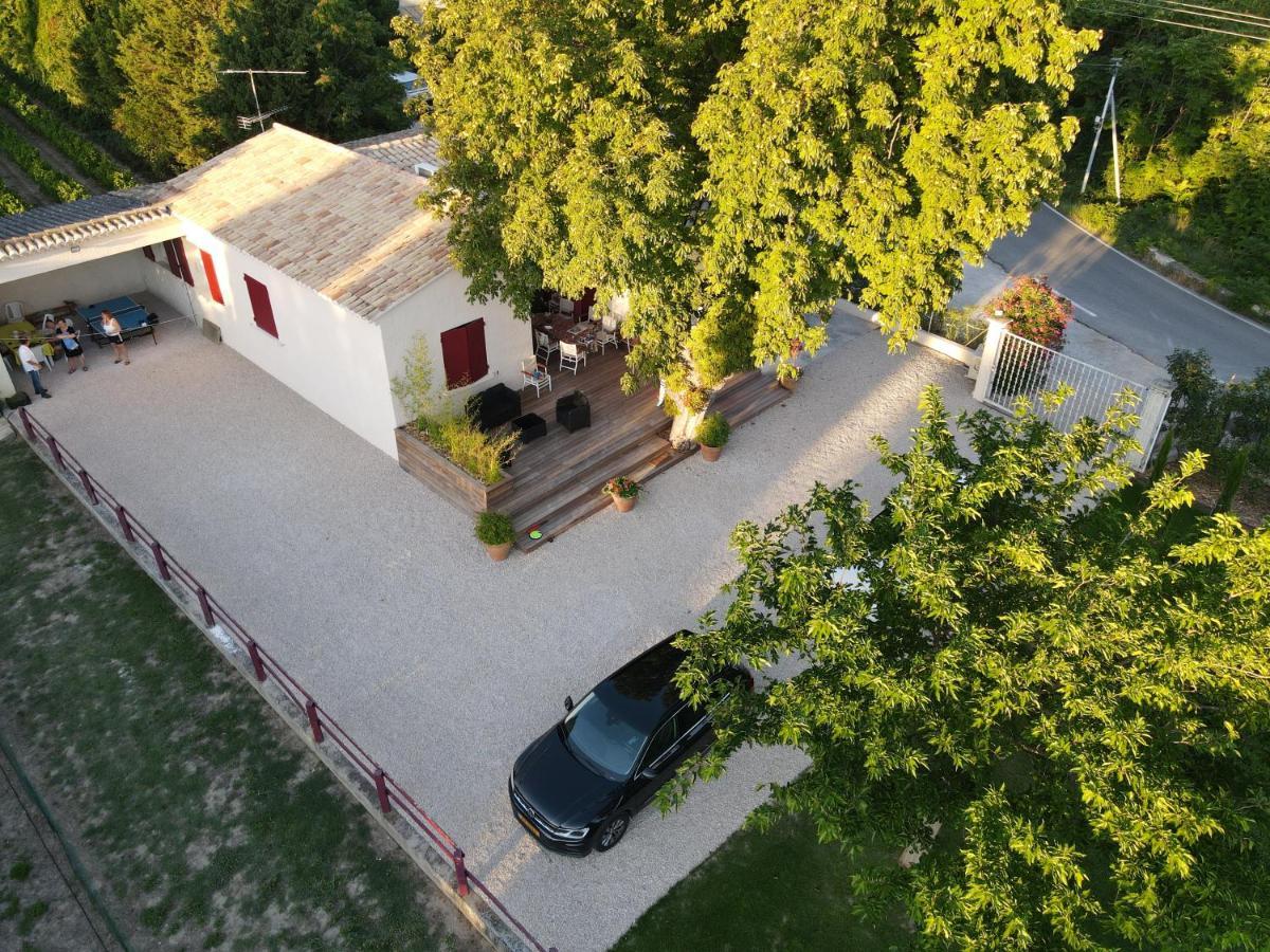 La Bonbonne En Provence Villa Travaillan Luaran gambar